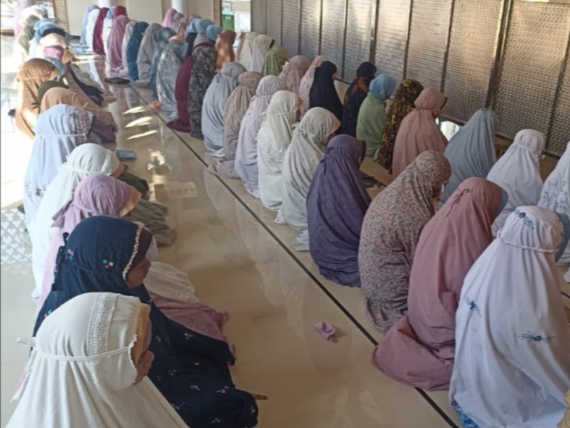Masjid Jad Soetardi Membina Disiplin Ibadah melalui Salat Zuhur Berjamaah